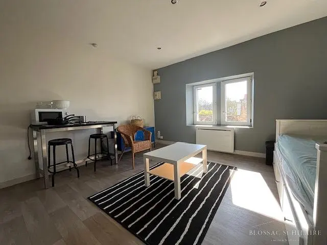 Schlafzimmer; tageslicht, holzboden