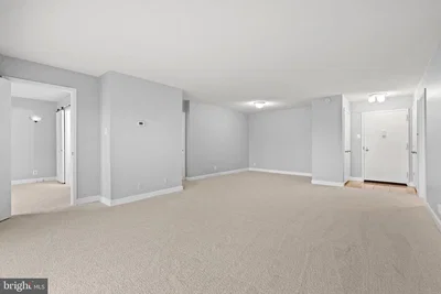 Soggiorno; luce naturale, ristrutturato