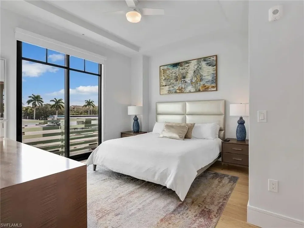 Ložnice; výhled, přirozené světlo