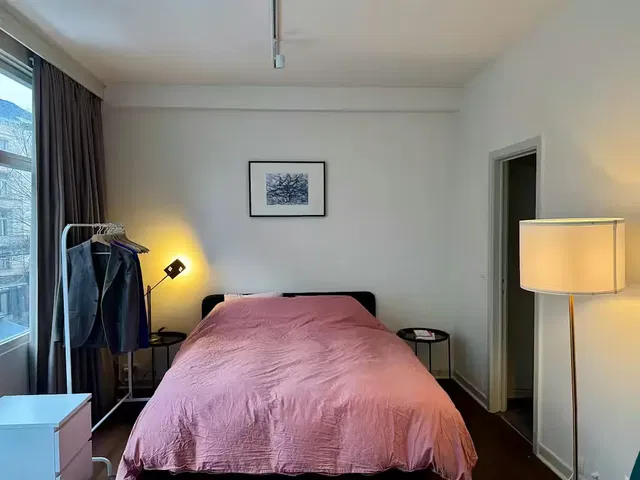 Slaapkamer; natuurlijk licht, moderne stijl