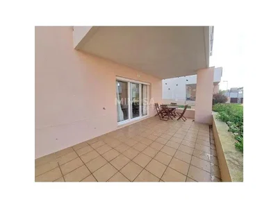 Terasa; dlažba, výhled