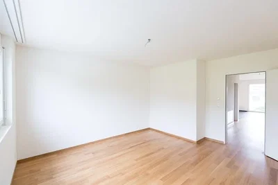 Camera da letto; pavimento in legno, luce naturale