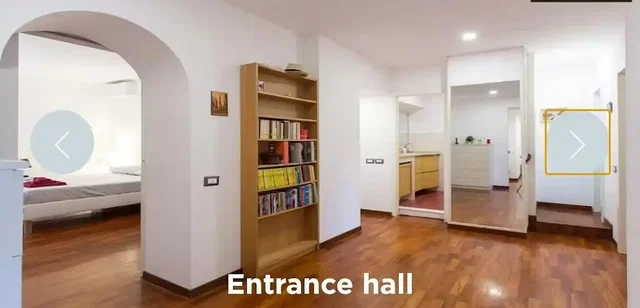 Habitación; suelo de madera, luz natural