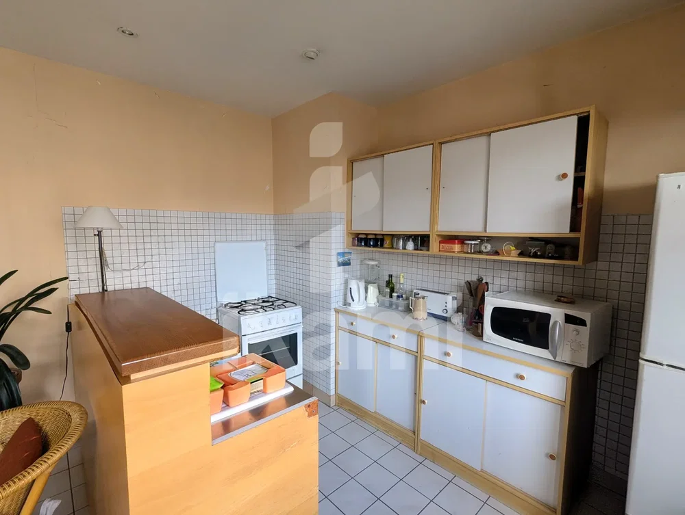 Kuhinja; kućanski aparati, pločice