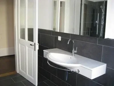 Bagno; pavimento in piastrelle, pavimento in piastrelle