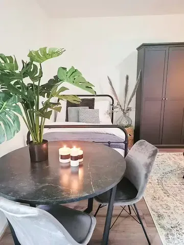 Спалня; естествена светлина, модерен стил