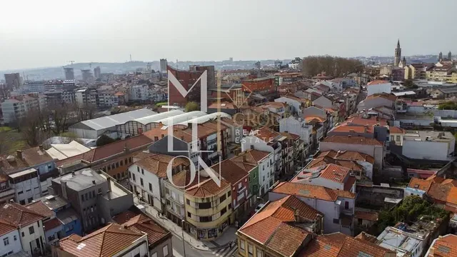 Maison et environs; vue