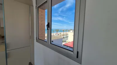 Oturma odası; manzara, doğal ışık