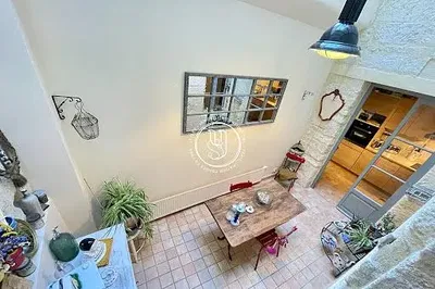 Yemek odası; doğal ışık, modern stil