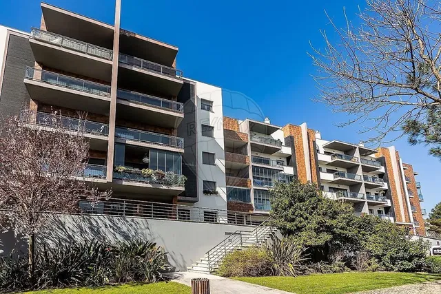 Dům a okolí; výhled