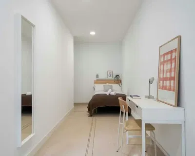 Schlafzimmer; tageslicht, moderner stil