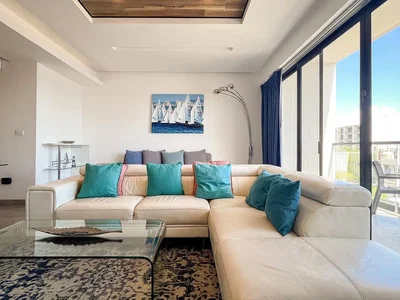 Oturma odası; manzara, doğal ışık, modern stil