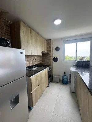 Cuisine; électroménager, lumière naturelle, vue