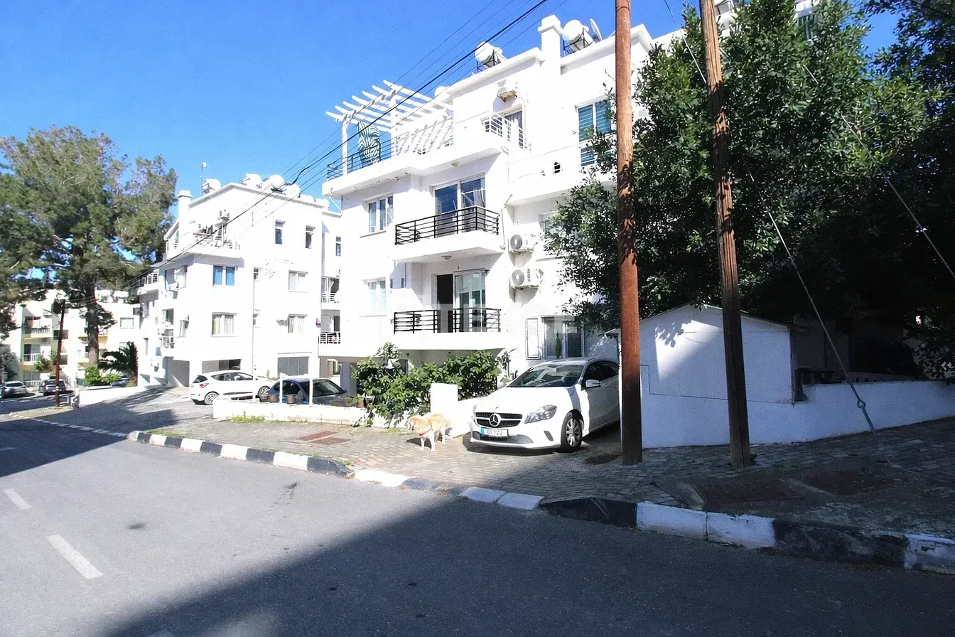 Maison et environs; vue