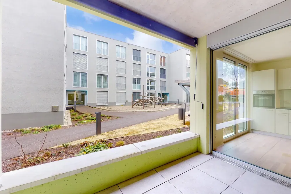 Küche; blick, fliesenboden, tageslicht