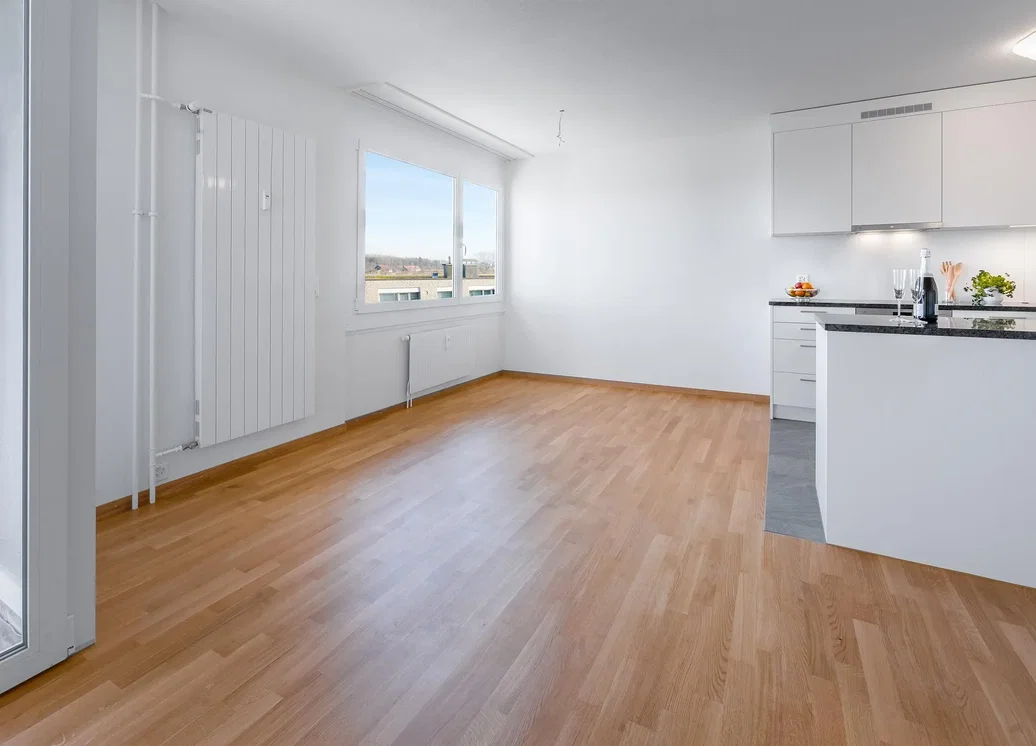 Wohnzimmer; blick, holzboden, tageslicht, moderner stil