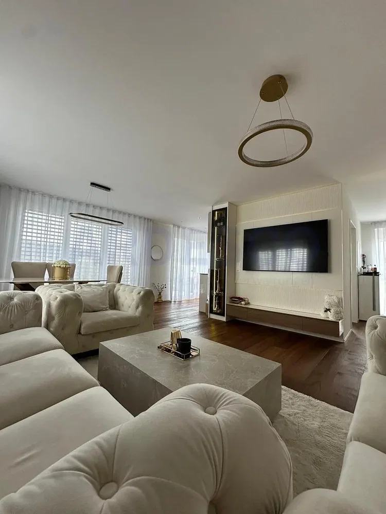 Wohnzimmer; tageslicht, moderner stil