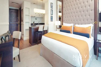 Chambre; parquet, style moderne, lumière naturelle, électroménager