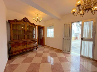 Dnevna soba; pločice, pogled