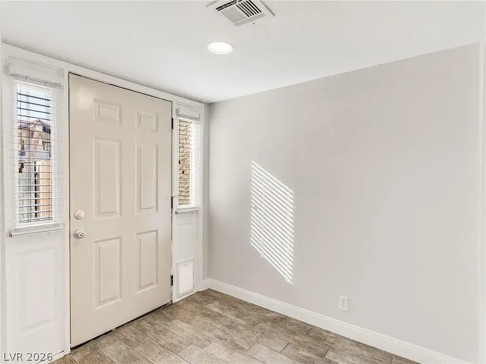 Ostatní; přirozené světlo, dlažba