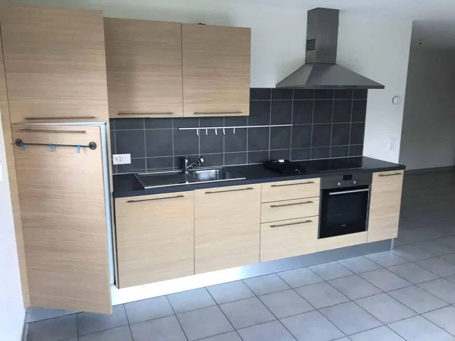 Küche; küchengeräte, fliesenboden