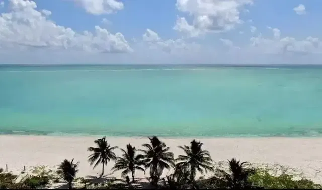 Балкон; поглед, природно светло