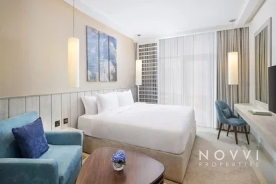 Chambre; style moderne, parquet, lumière naturelle, rénové