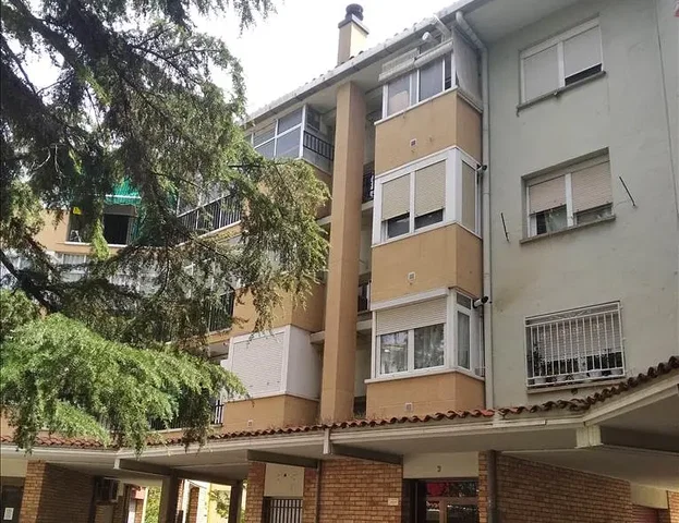 Къща и околности; гледка