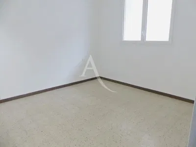 Ostale; pločice, prirodna svjetlost