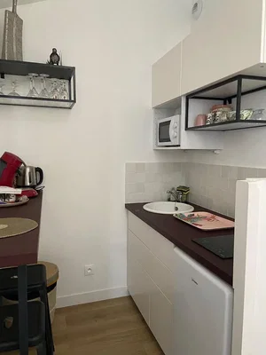 Кухиња; кухињски апарати, плочице