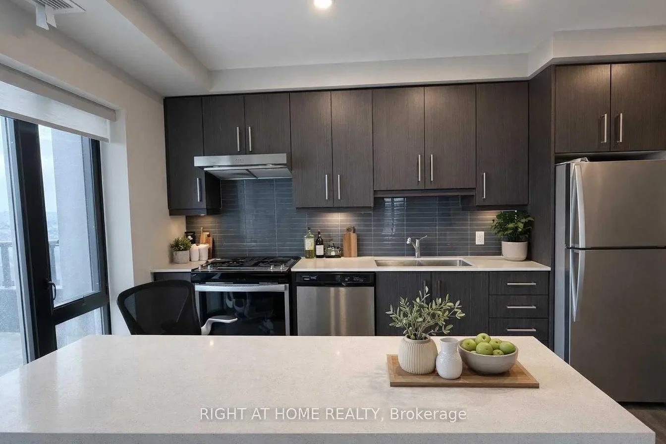 Küche; küchengeräte, blick, tageslicht, moderner stil, renoviert