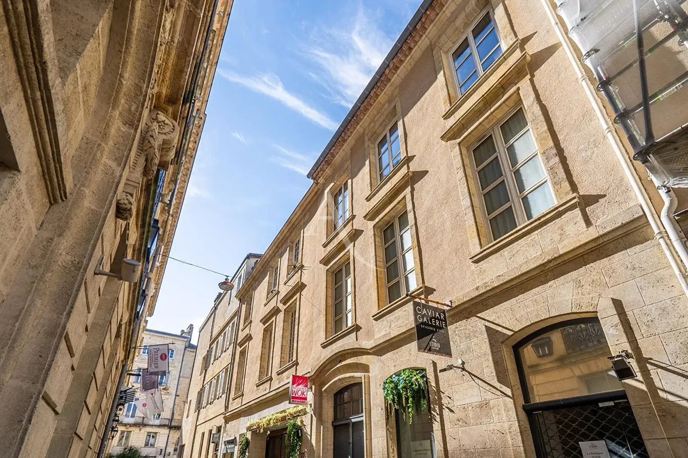 Кућа и околина