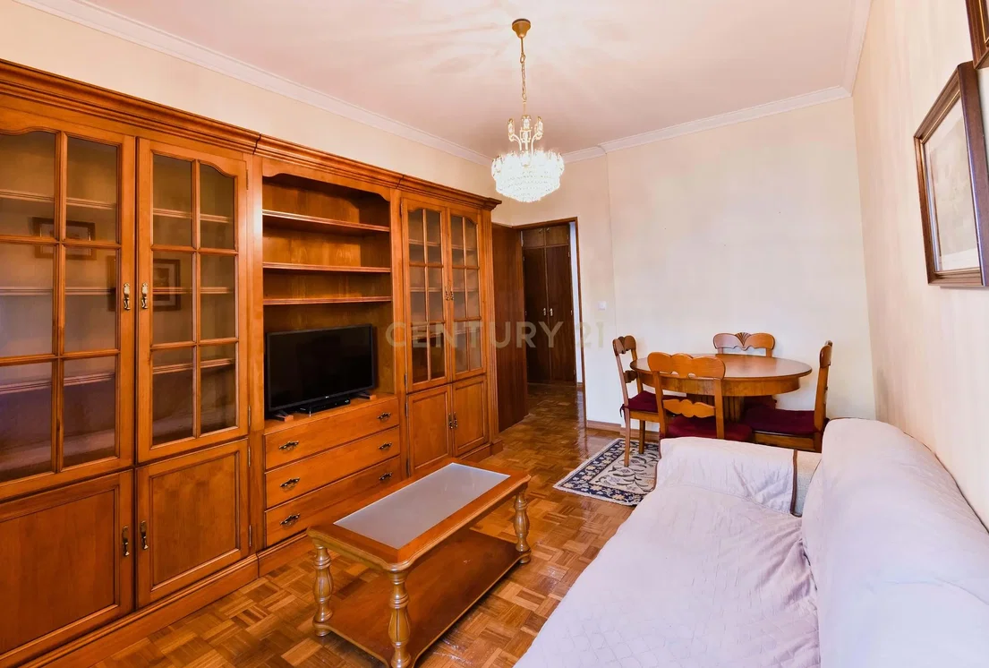 غرفة معيشة; أرضية خشبية, أسلوب عصري