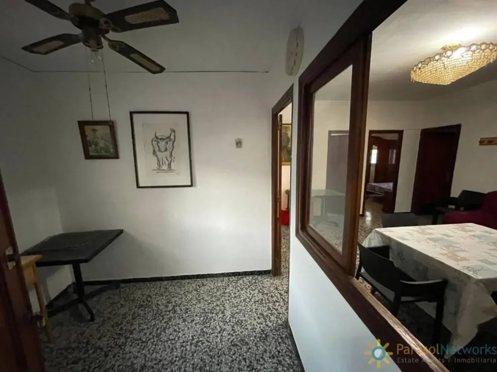 Dnevni boravak; tmračna unutrašnjost, rustikalni stil