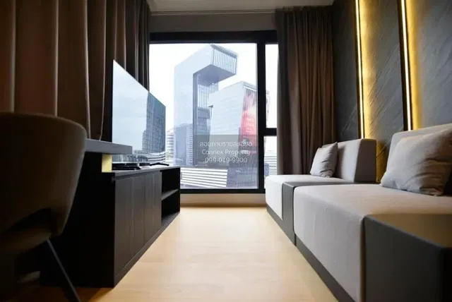 Living room; view, natural light