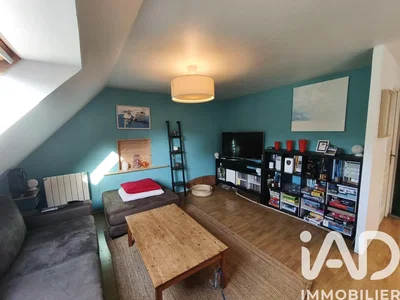 Oturma odası; doğal ışık, modern stil