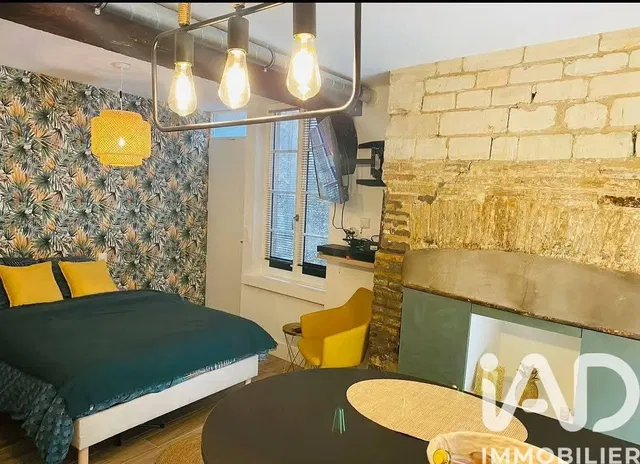 Bedroom; modern style, wood beams