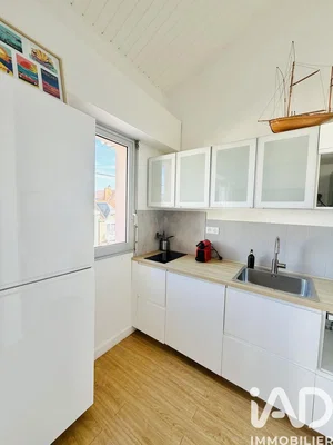 Mutfak; manzara, doğal ışık, modern stil