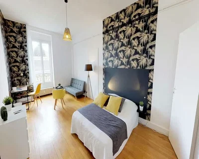 Spavaća soba; prirodna svjetlost, moderan stil