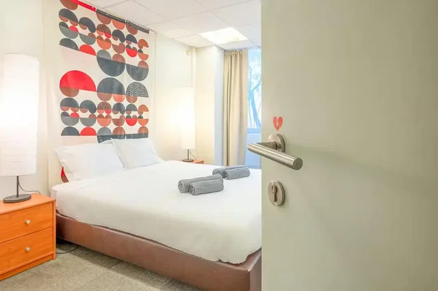 Slaapkamer; natuurlijk licht, moderne stijl