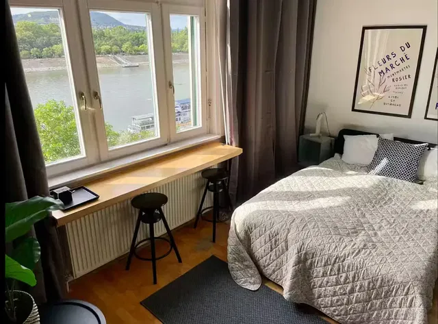 Bedroom; view, natural light, modern style