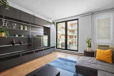 Salon; vue, lumière naturelle, style moderne, parquet