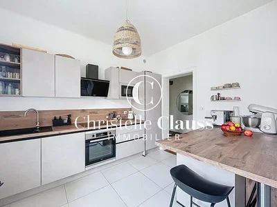 Kuhinja; kuhinjski aparati, moderni stil, renoviran, prirodno svjetlo