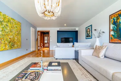 Dnevna soba; prirodno svjetlo, moderni stil