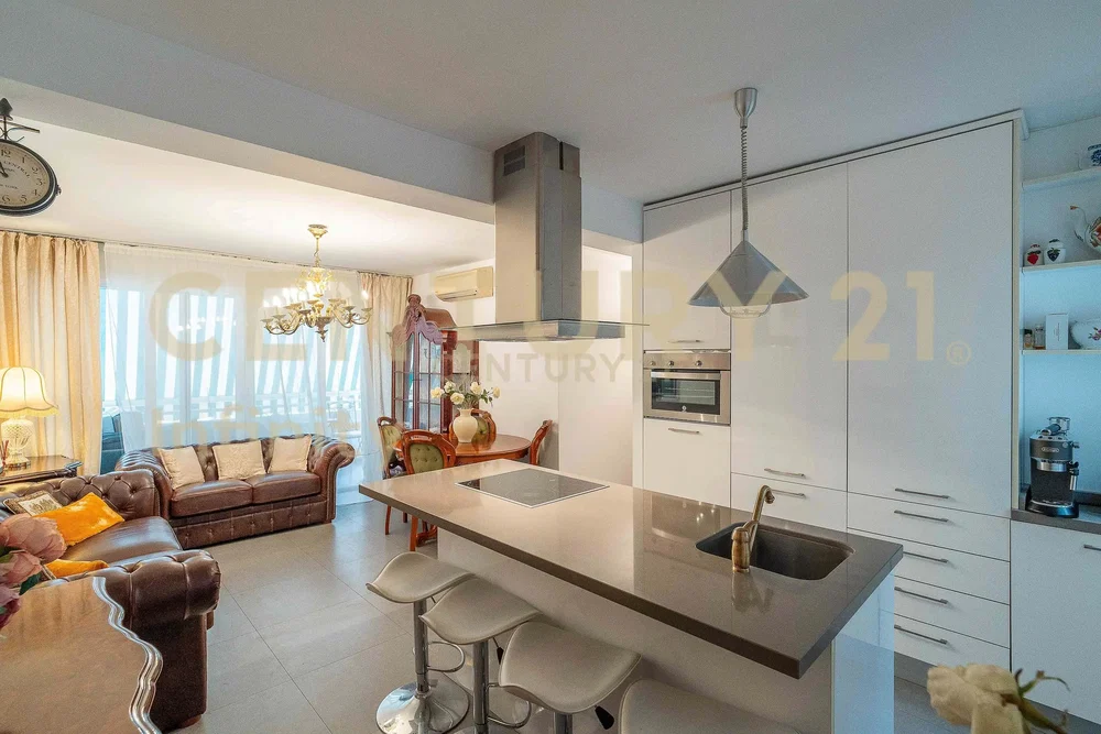 Küche; blick, tageslicht, moderner stil, küchengeräte