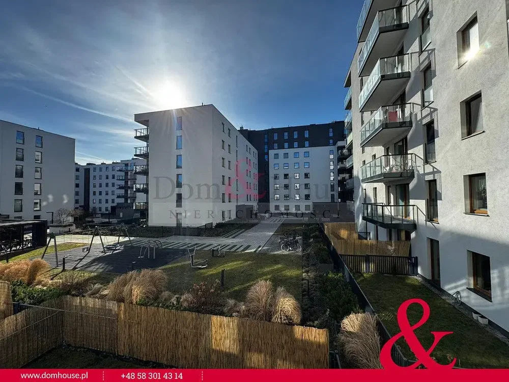 Maison et environs; vue