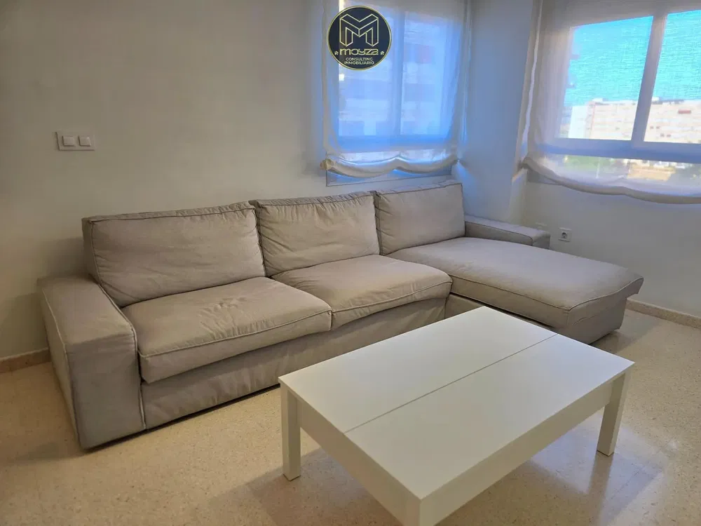 Salon; lumière naturelle, style moderne