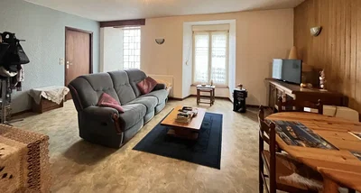 Dnevna soba; prirodno svjetlo, drveni pod