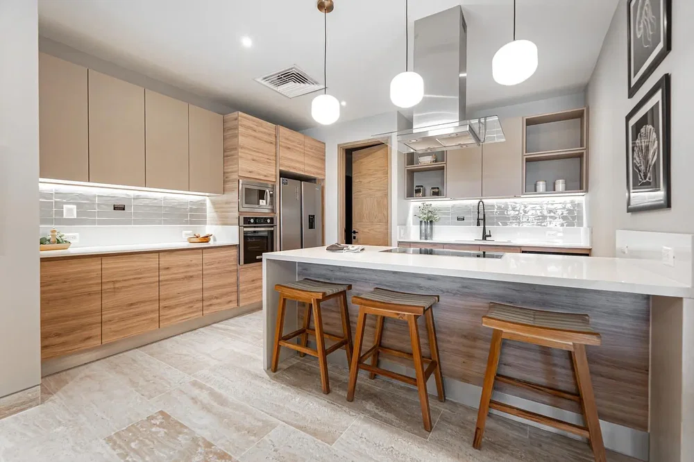Mutfak; mutfak aletleri, doğal ışık, modern stil, tadilatlı