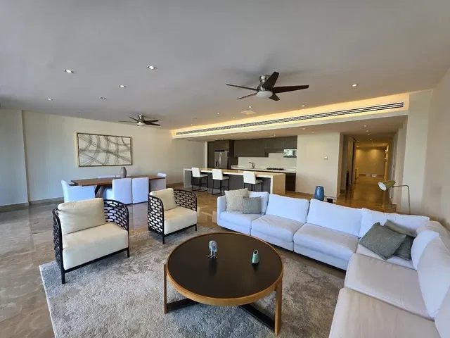 Salon; lumière naturelle, style moderne, carrelage